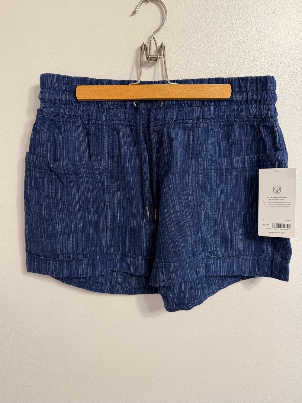 NWT Athleta Cabo Linen Textured 4” Short